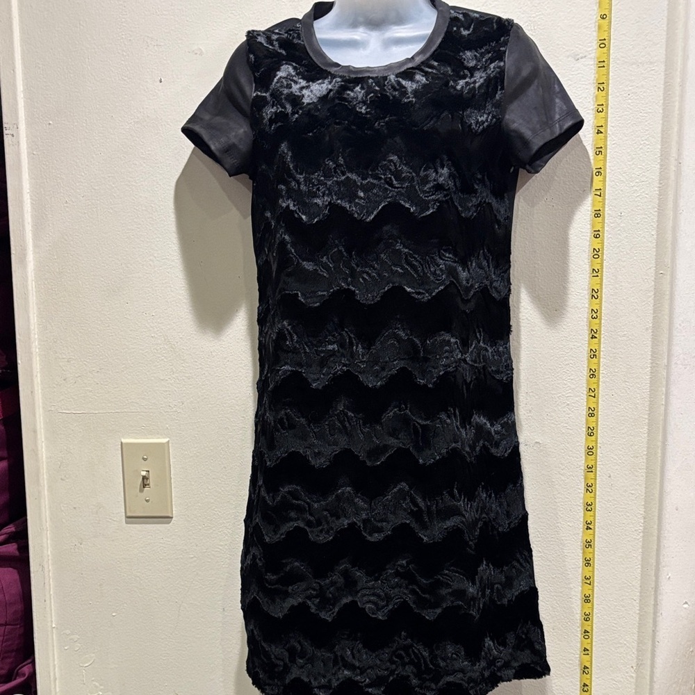 Potter's Pot Black Textured Dress